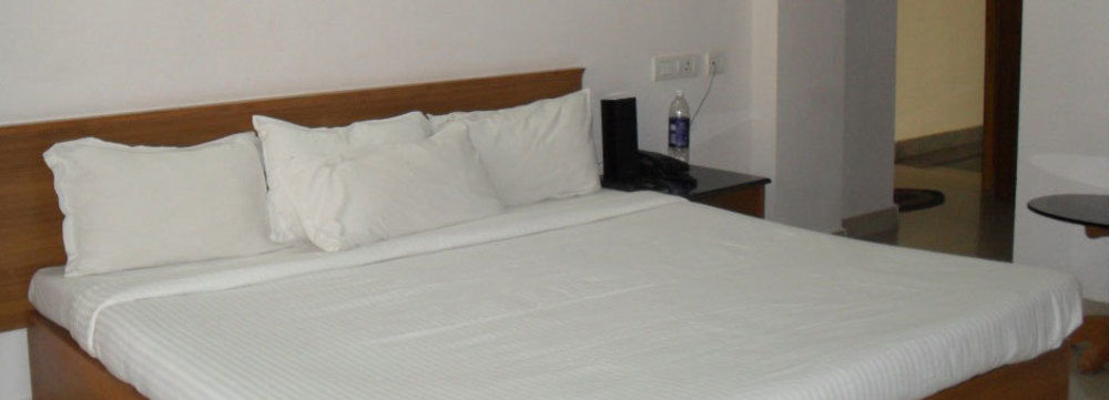 Bed and Breakfast Orchid Serenity Ченнаї Екстер'єр фото